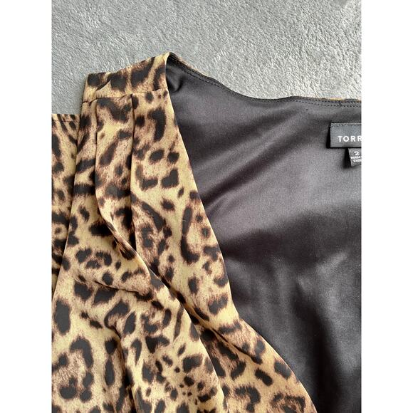 Torrid Leopard Print Asymmetrical Hem Midi Dress 2X Plus Size Mob Wife Goth - Picture 10 of 16